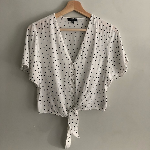 Dynamite Tops - 🌸2/20 Dynamite Polka Dot Tie Front Crop